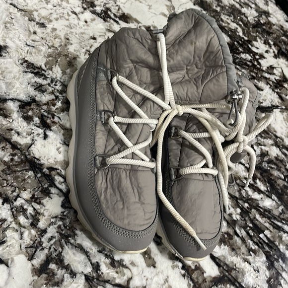 Sorel kinetic boots - Picture 3 of 6